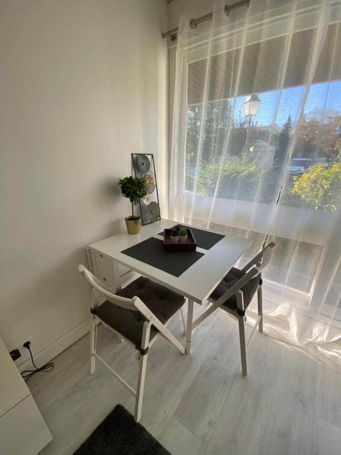Studio proche Versailles/Paris ☆ Parking gratuit 3min à pied Le Chesnay  Esterno foto